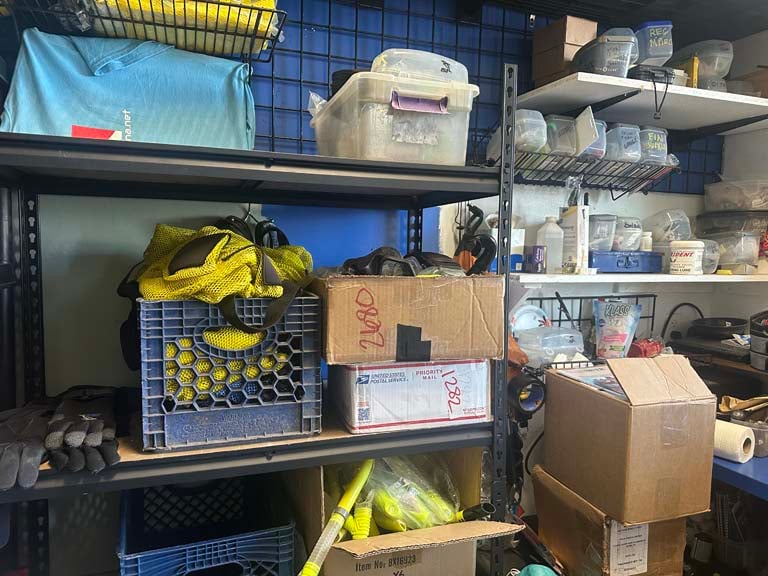 scuba regulators and tanks auction