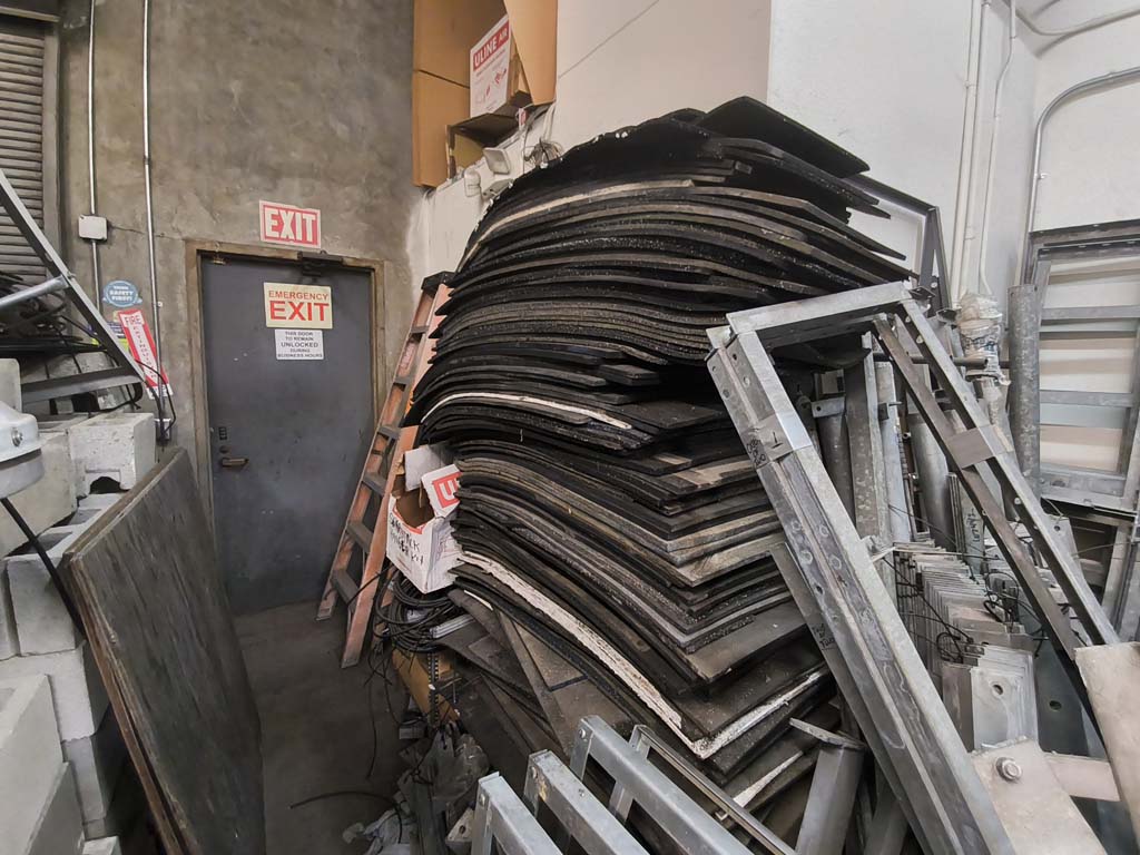 communication equipment liquidation auction ISP