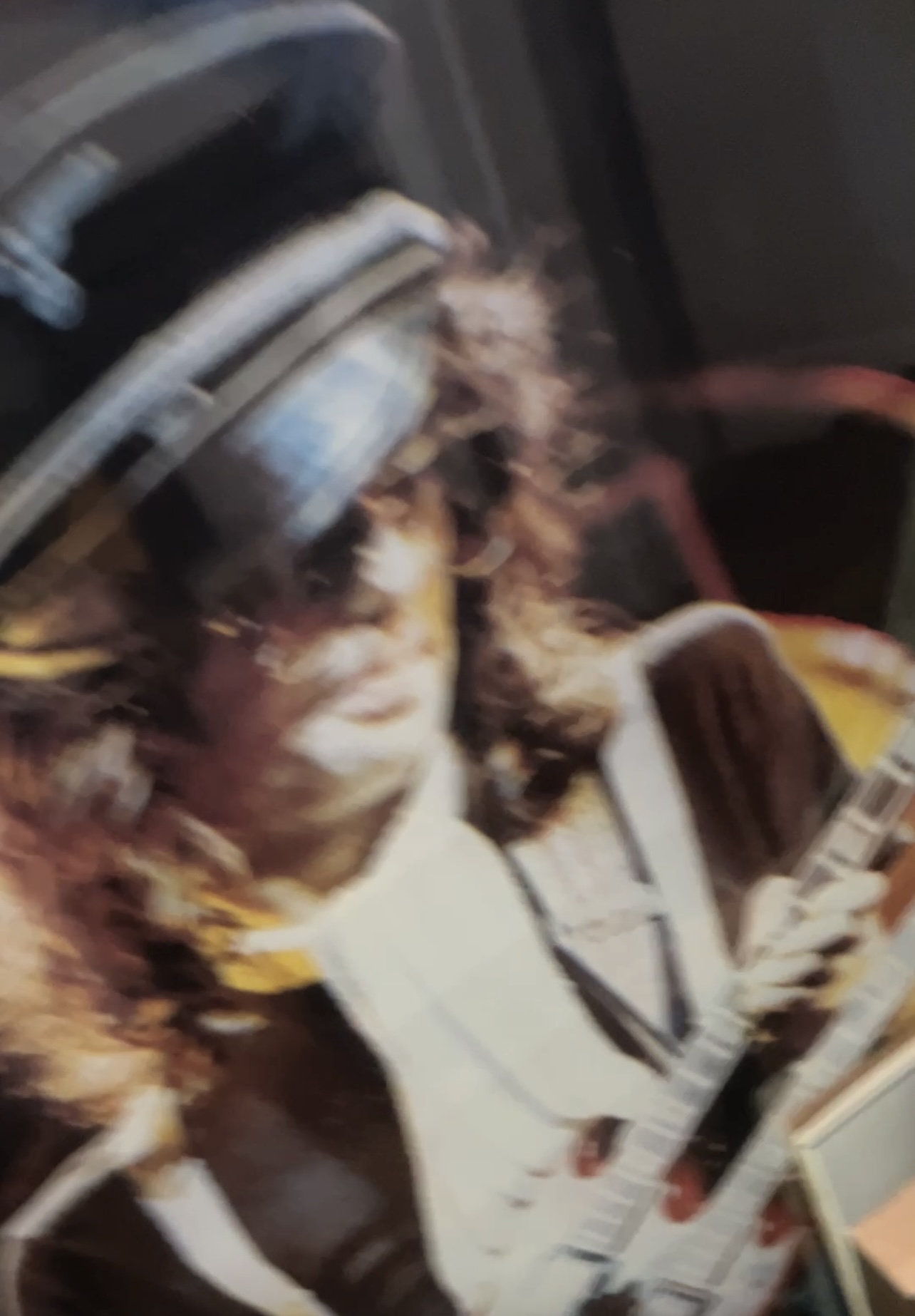 guitars and music memorabilia auction lot