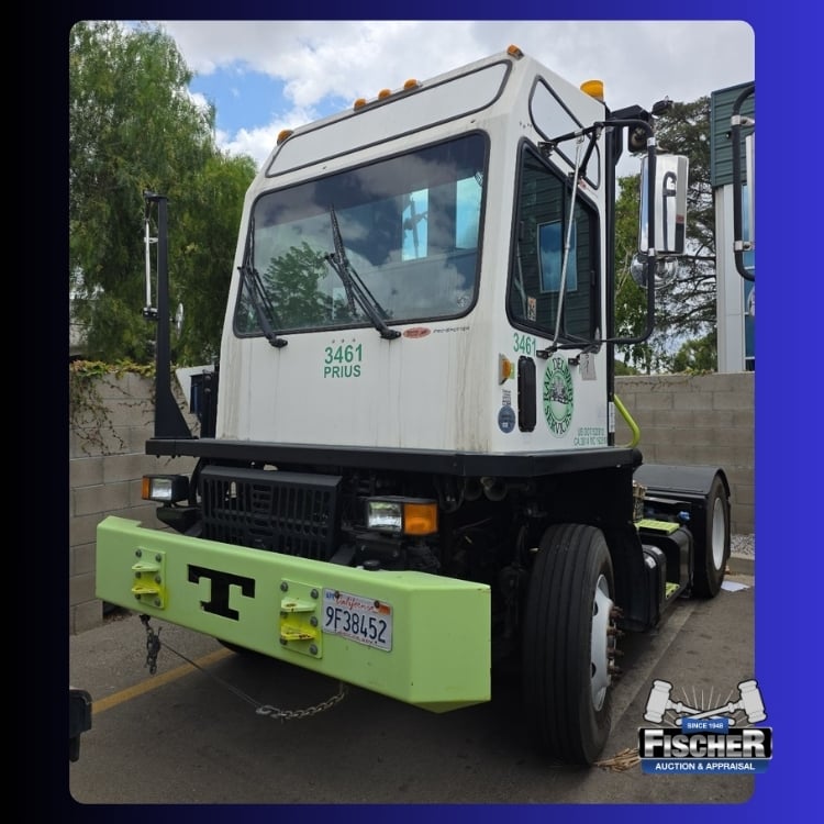 commercial yard spotter truck auction Fontana