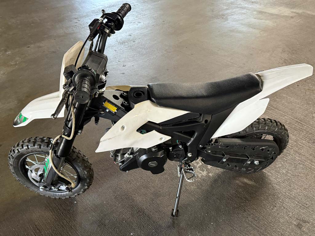 SYXmoto mini dirt bike at Los Angeles bulk-lot auction