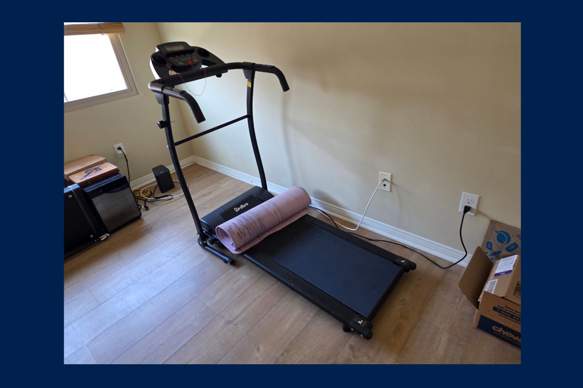Redliro treadmill at Irvine CA property auction