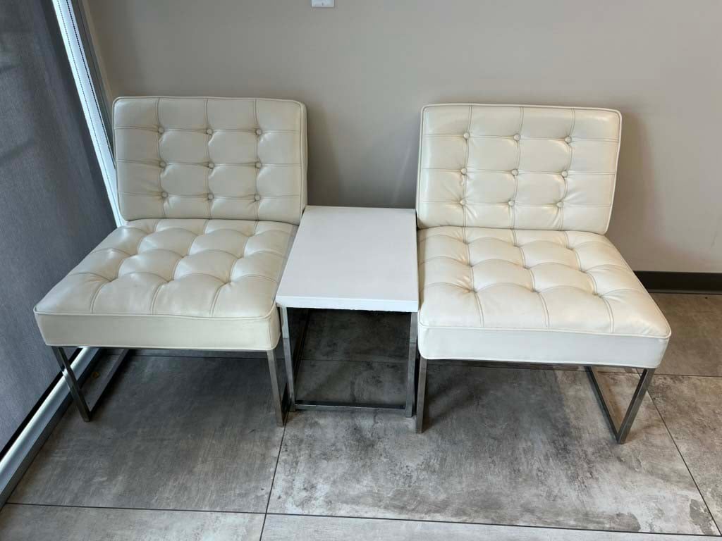 Office chairs for commercial abandoned property auction in Fullerton