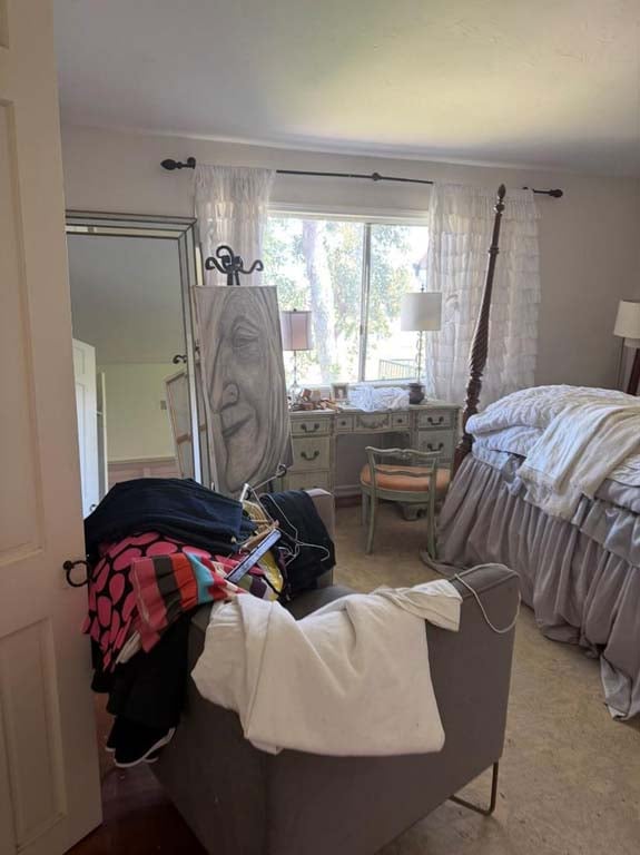 Four-poster beds with bedding Newport Beach CA
