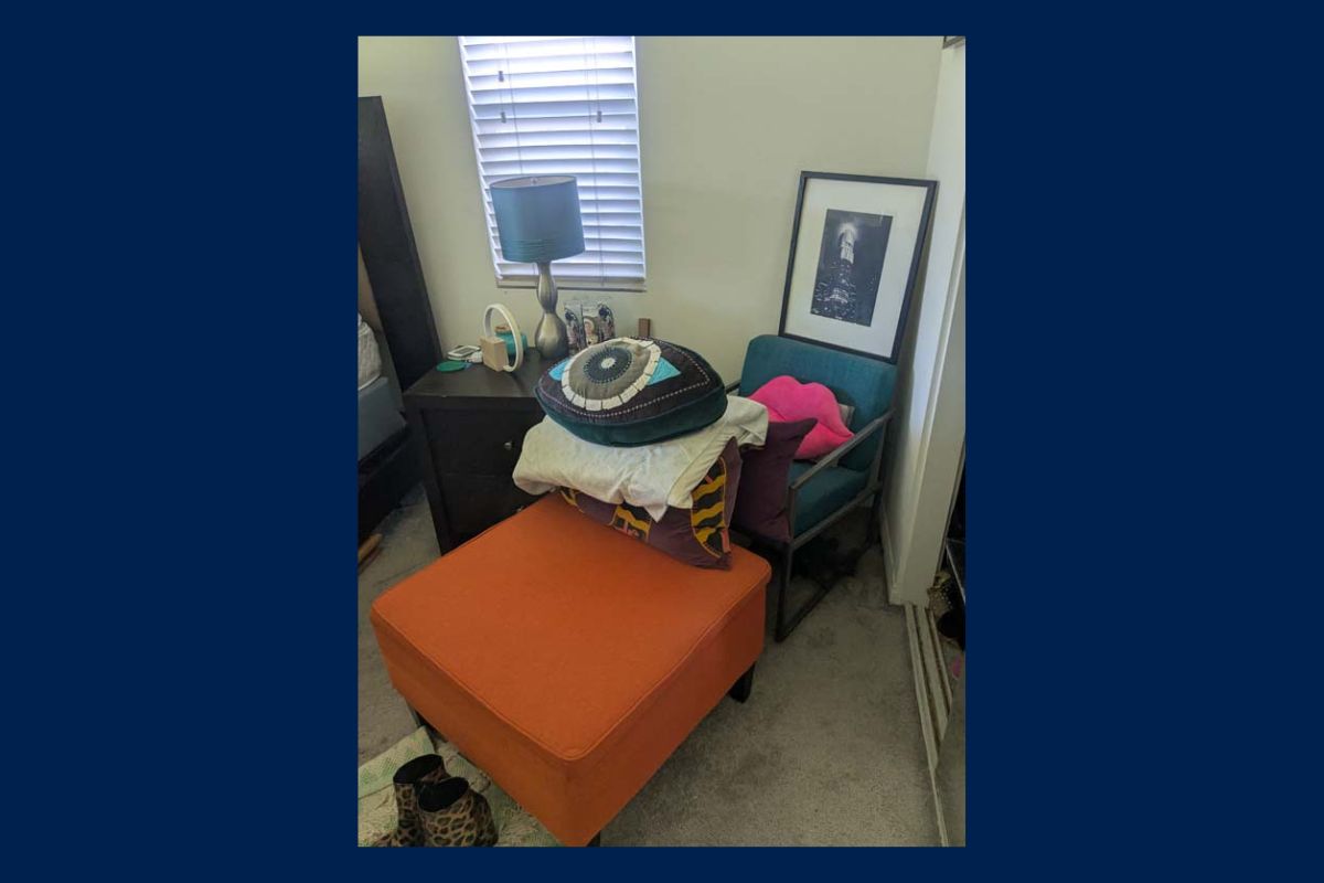 Furniture and household goods Costa Mesa online auction