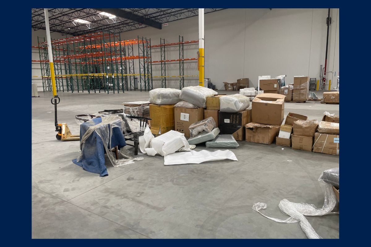 New in box loveseats for auction San Bernardino
