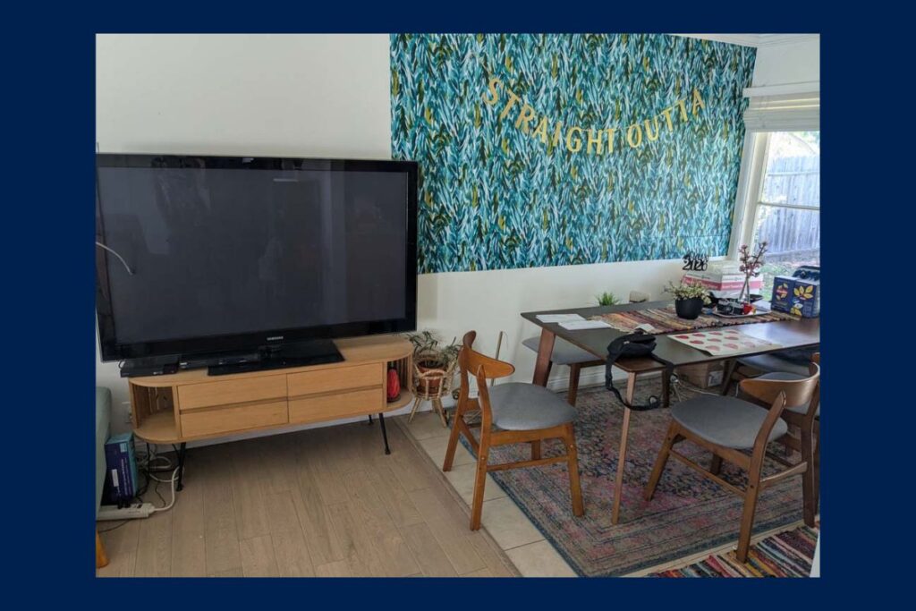 Flat-screen TV Costa Mesa abandoned property sale