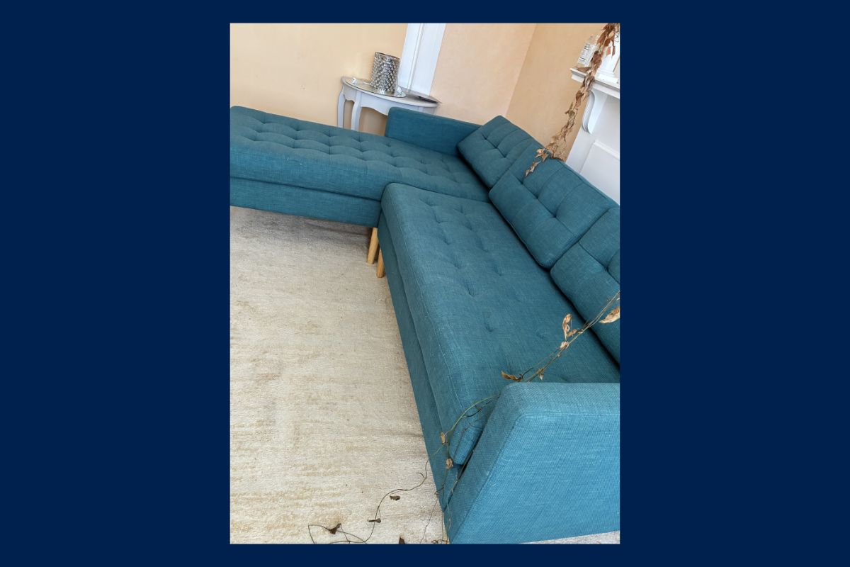 Furniture at San Francisco abandoned property auction