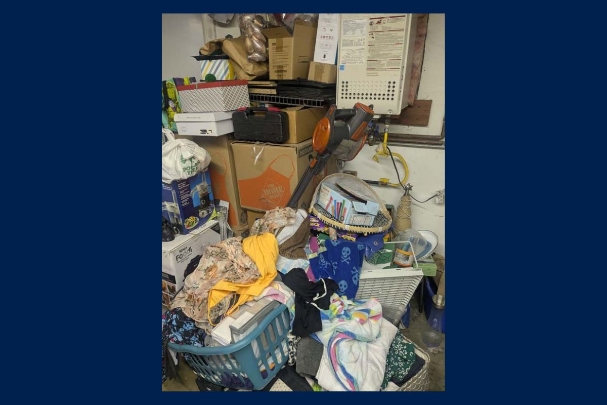 Abandoned property auction at 905 Joann St Costa Mesa CA