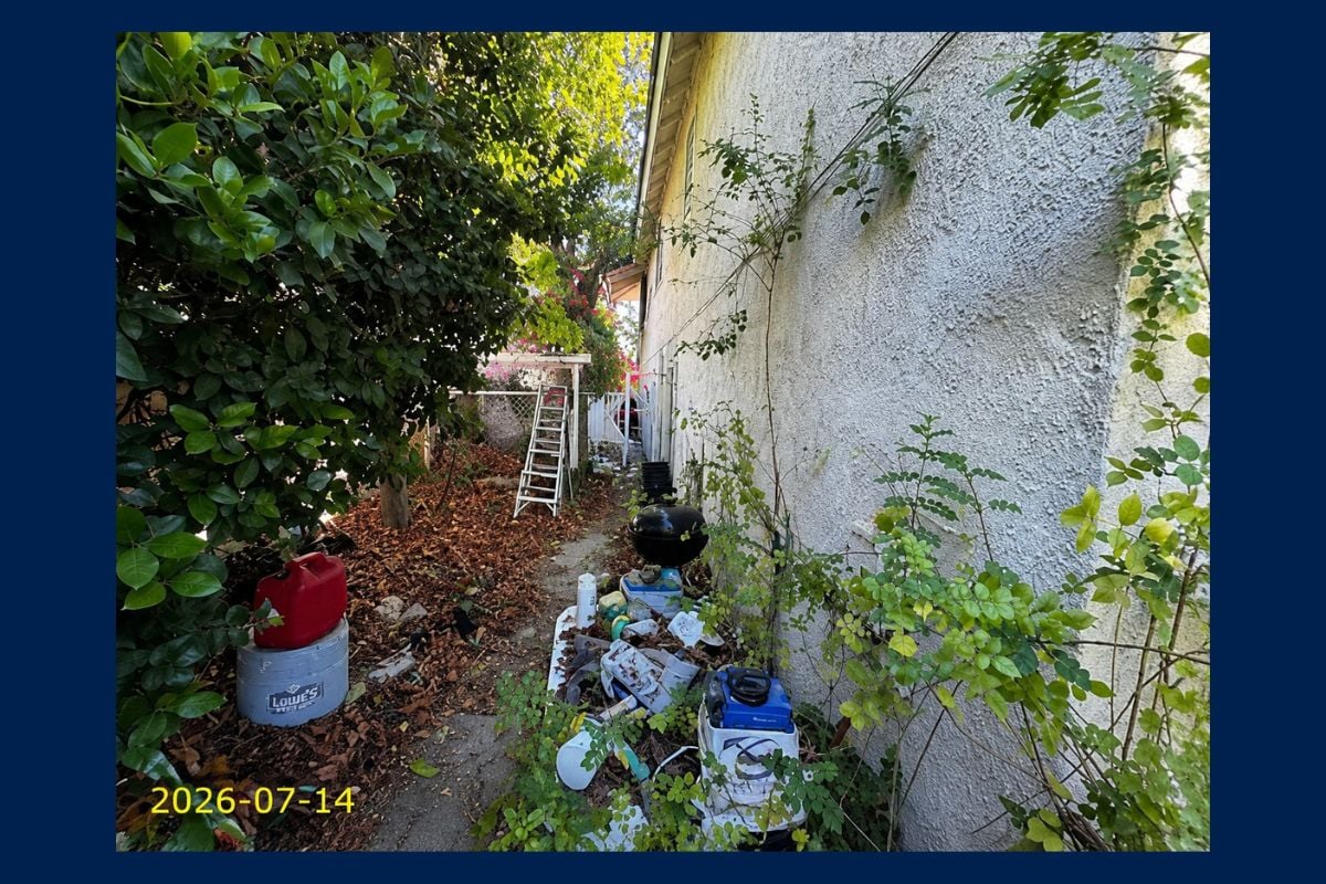 Shelving and storage items in Pomona abandoned property sale