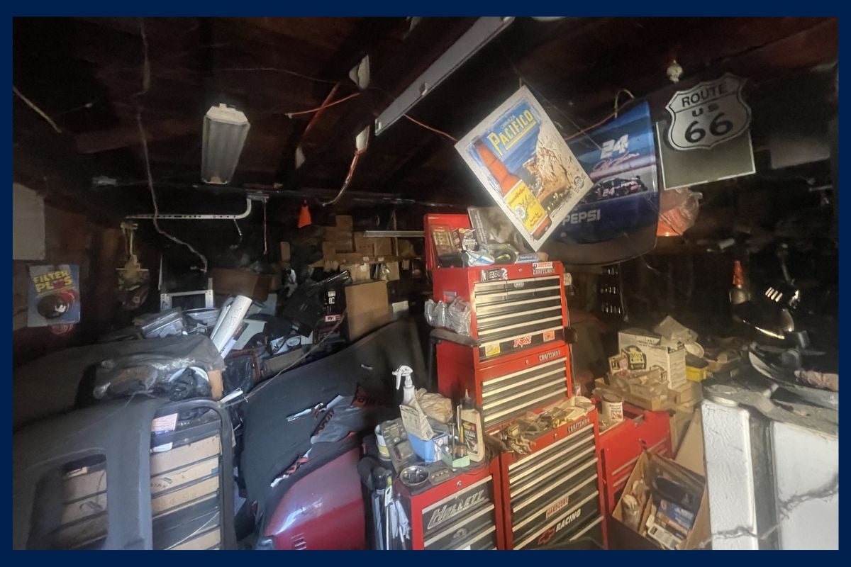 Craftsman tool chest at Whittier CA abandoned property auction