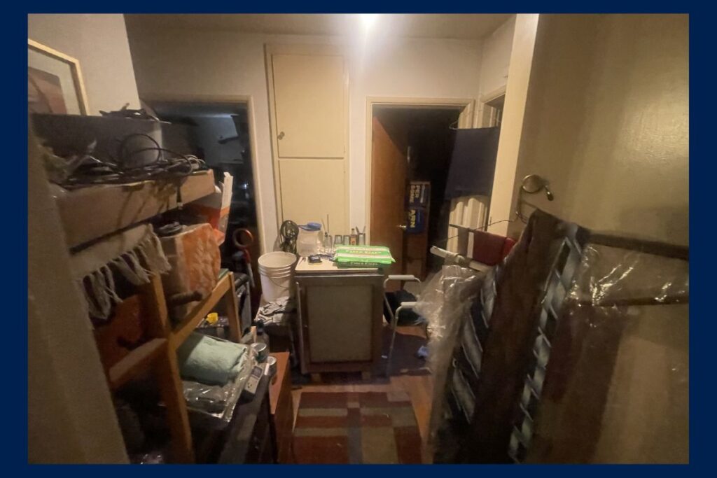 Gas and charcoal grills at Whittier abandoned property auction