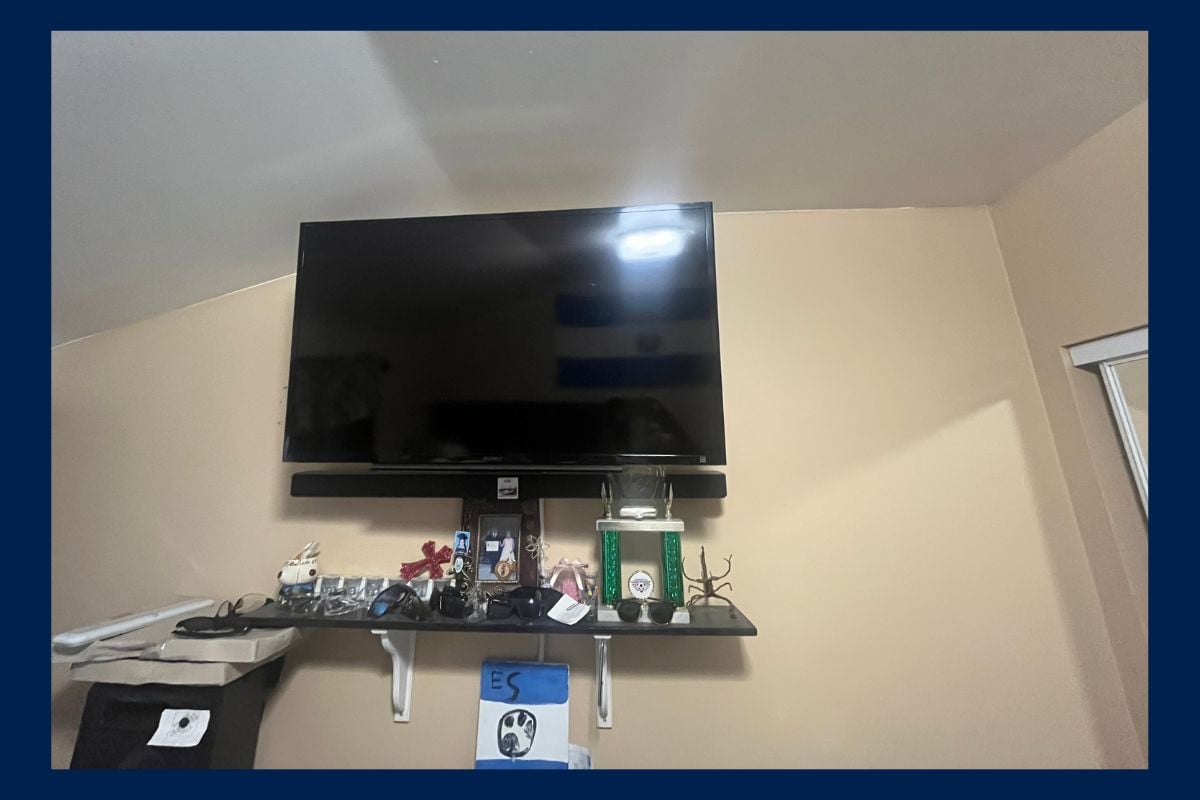 Floating shelves and shoe storage at Sun Valley CA auction